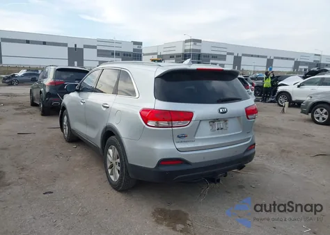 2017 Kia Sorento 2.4L Lx z USA, uszkodzony, nr VIN 5XYPG4A38HG189612
